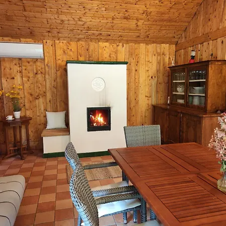 Eletmagtar アパート *