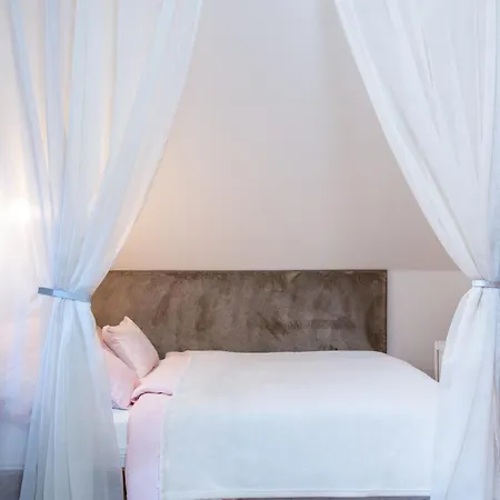 Eletmagtar アパート *